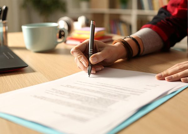 woman filling out application